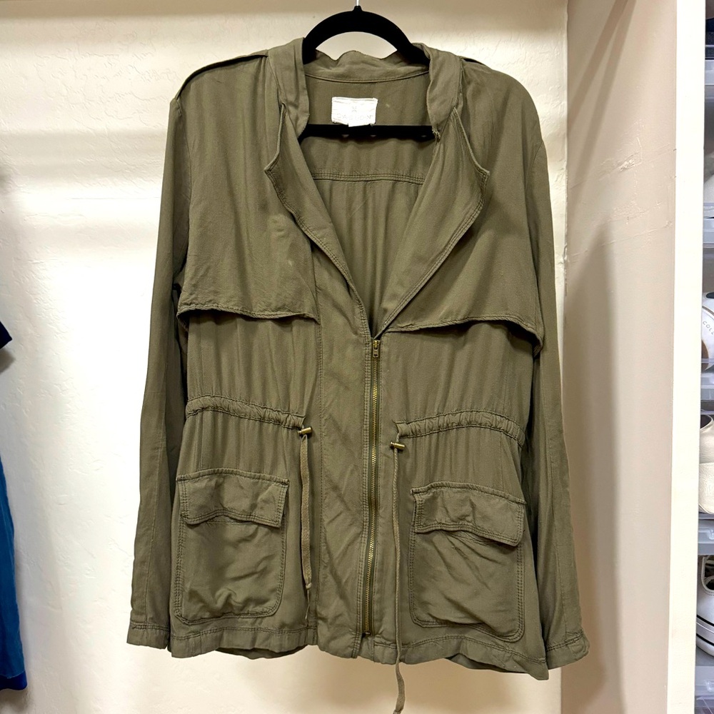Caslon Lightweoght Halfzip Military Green Jacket